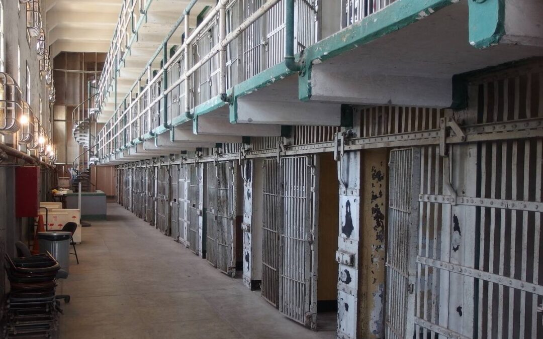 Adaptación, implementación y evaluación de impacto del Programa de Intervención Cognitivo Conductual “Reasoning & Rehabilitation” para población infractora adulta en centros privativos de libertad